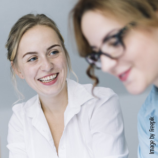 How to compliment colleagues 